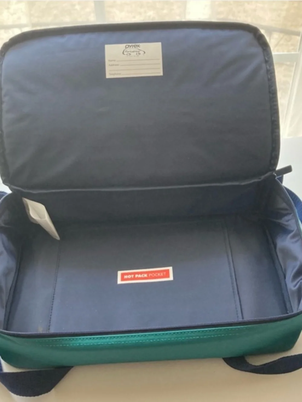 Pyrex Teal Portable Cooler Bag with Navy Accent